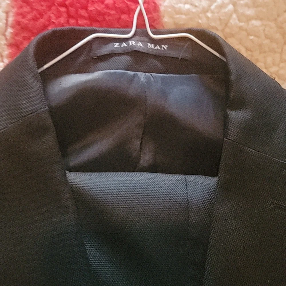 40R Zara Black Suit - Picture 2 of 4